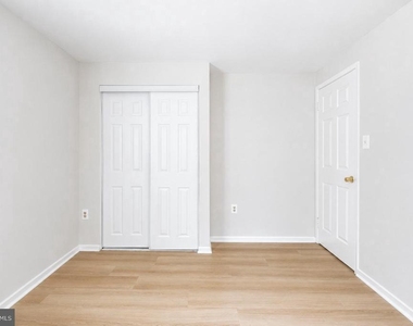 14435 Pebble Hill Lane S - Photo Thumbnail 32