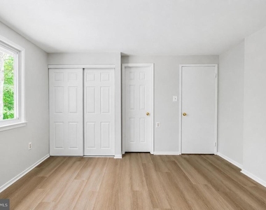 14435 Pebble Hill Lane S - Photo Thumbnail 27