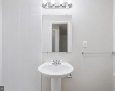 14435 Pebble Hill Lane S - Photo Thumbnail 20