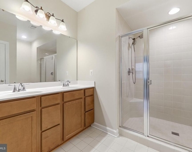 317 Community Center Avenue - Photo Thumbnail 17