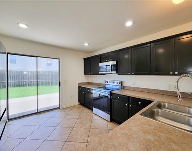 21382 Beacon Springs Lane - Photo Thumbnail 3