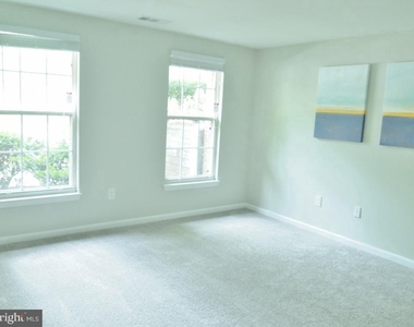 13112 Briarcliff Terrace - Photo Thumbnail 9