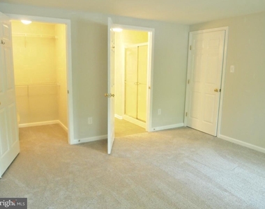 13112 Briarcliff Terrace - Photo Thumbnail 10