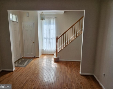 20323 Swallow Point Road - Photo Thumbnail 8