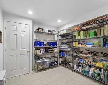 18613 Meadowland Terrace - Photo Thumbnail 3