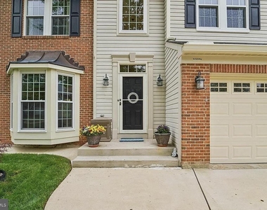 18613 Meadowland Terrace - Photo Thumbnail 8