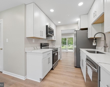 12408 W Old Baltimore Road W - Photo Thumbnail 14