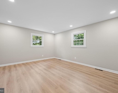 12408 W Old Baltimore Road W - Photo Thumbnail 19