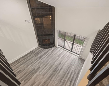 13431 Clarewood Drive - Photo Thumbnail 14
