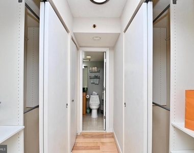 7500 Woodmont Avenue - Photo Thumbnail 30