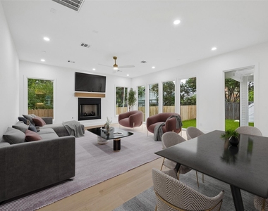 111 E 18th Street - Photo Thumbnail 7