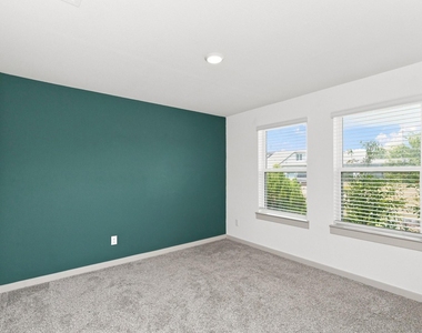 1826 Plantation Place - Photo Thumbnail 7