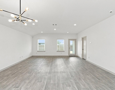 1826 Plantation Place - Photo Thumbnail 1