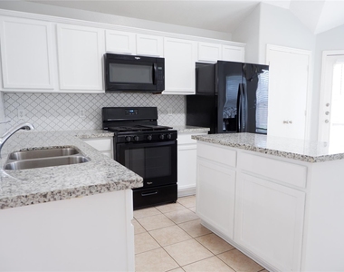 4611 Parkstone Bend Court - Photo Thumbnail 19