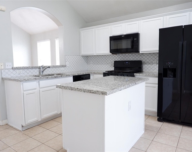 4611 Parkstone Bend Court - Photo Thumbnail 18