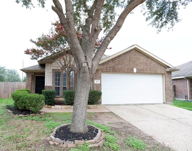 4611 Parkstone Bend Court - Photo Thumbnail 1