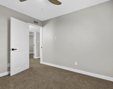 3902 Marywood Drive - Photo Thumbnail 30