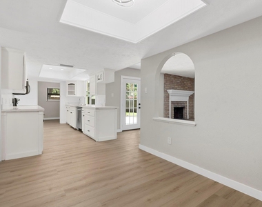 3902 Marywood Drive - Photo Thumbnail 19