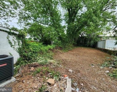 523 Wellesley Street - Photo Thumbnail 26