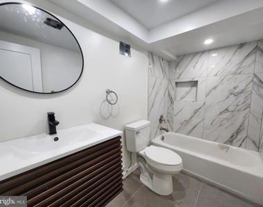 523 Wellesley Street - Photo Thumbnail 17