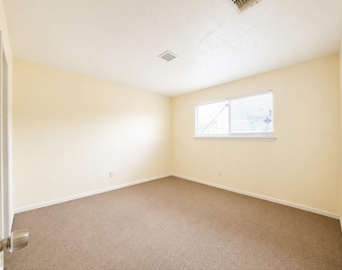 12504 Autumn Leaf Lane - Photo Thumbnail 29