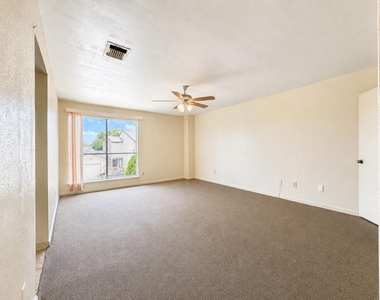 12504 Autumn Leaf Lane - Photo Thumbnail 19