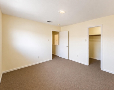 12504 Autumn Leaf Lane - Photo Thumbnail 30