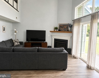 638 Oakland Hills Drive - Photo Thumbnail 3