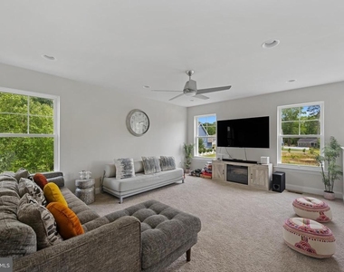 38100 Bailey Way - Photo Thumbnail 16