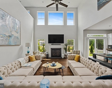38100 Bailey Way - Photo Thumbnail 1