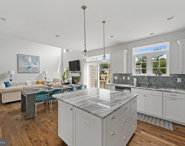 38100 Bailey Way - Photo Thumbnail 8