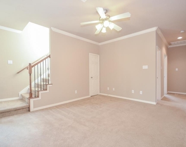 3042 Royal Oaks Crs - Photo Thumbnail 25