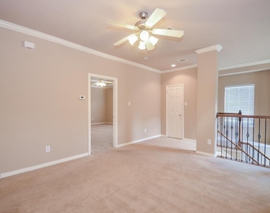 3042 Royal Oaks Crs - Photo Thumbnail 20