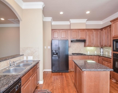 3042 Royal Oaks Crs - Photo Thumbnail 13