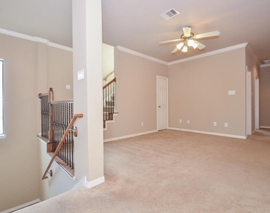 3042 Royal Oaks Crs - Photo Thumbnail 26