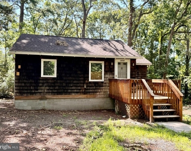 18587 Sylvan Dr - Photo Thumbnail 1