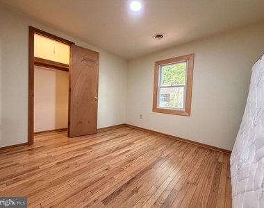 18587 Sylvan Dr - Photo Thumbnail 8