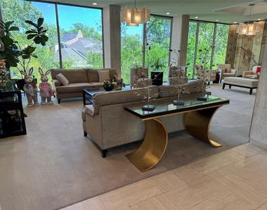 49 Briar Hollow Lane - Photo Thumbnail 2