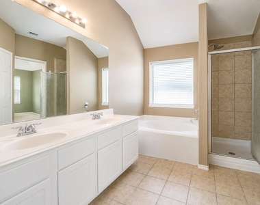 136 Easton Glen Lane - Photo Thumbnail 7