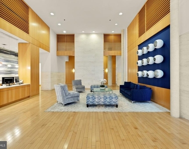 675 E St Nw - Photo Thumbnail 1