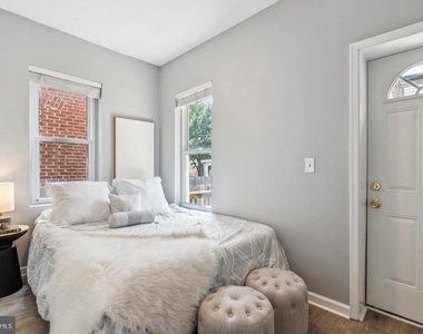 1267 Morse Street Ne - Photo Thumbnail 12