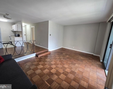 2201 L Street Nw - Photo Thumbnail 3