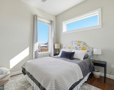 3222 Warder Street Nw - Photo Thumbnail 9