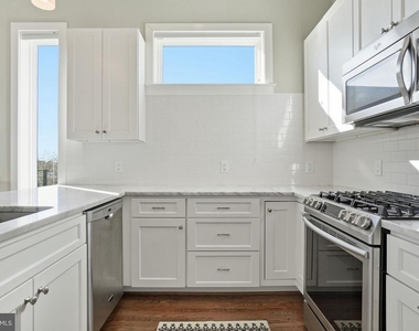 3222 Warder Street Nw - Photo Thumbnail 3