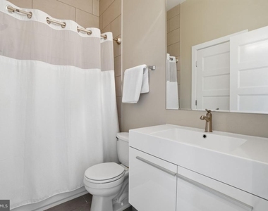 3222 Warder Street Nw - Photo Thumbnail 10