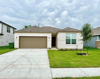 812 Westpointe Drive - Photo Thumbnail 10