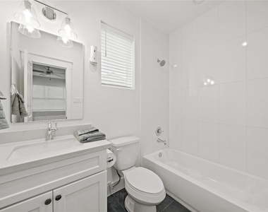 2510 Gray Street - Photo Thumbnail 14