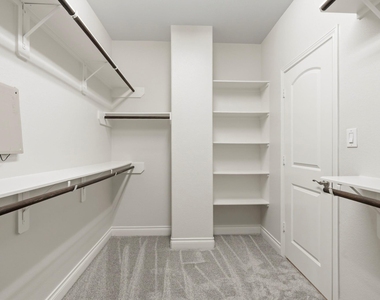 9527 Scanlan Heights Lane - Photo Thumbnail 21