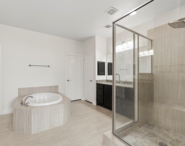 9527 Scanlan Heights Lane - Photo Thumbnail 19