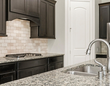 9527 Scanlan Heights Lane - Photo Thumbnail 7